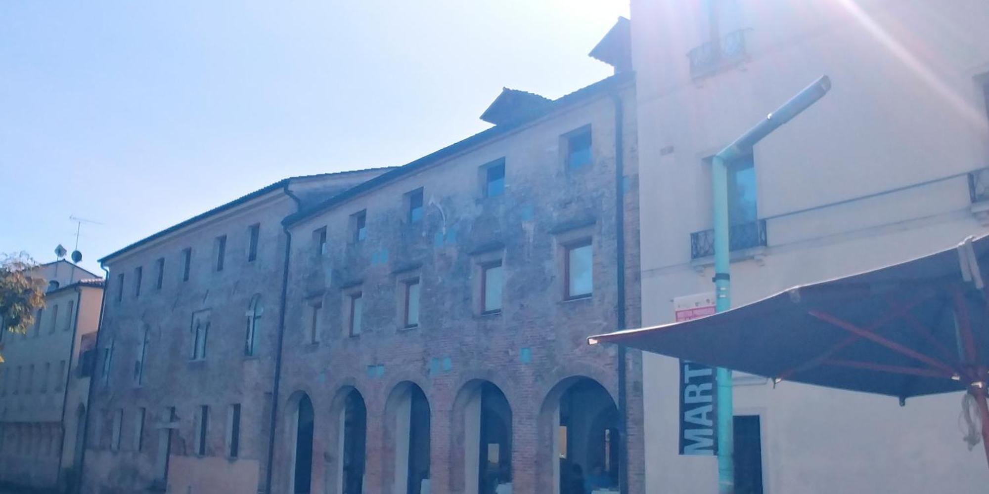 Ampi Spazi, A Piedi In Centro. Apartment Тревизо Екстериор снимка